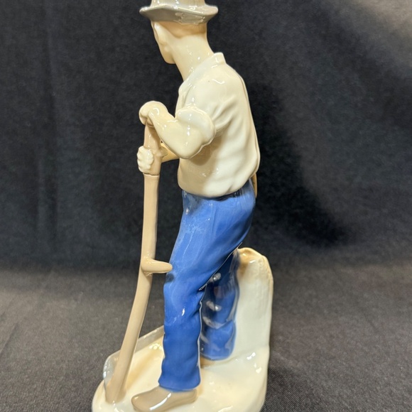 Carl Schneiders Farmer Man w/ Scythe 21862 Porcelain Figurine Germany 50"s Rare - Picture 3 of 8